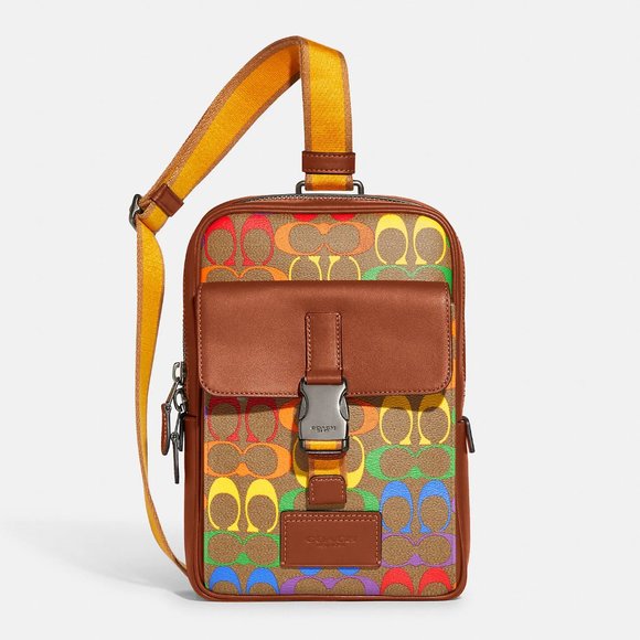 🌈❤️ Coach Track Pack In Rainbow Signature Canvas *Special Edition* - Picture 2 of 13
